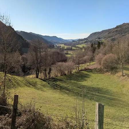 La Bastide En Auvergne *